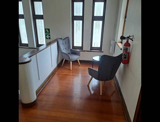 BUSINESS PROPERTY TO RENT IN MILL PARK